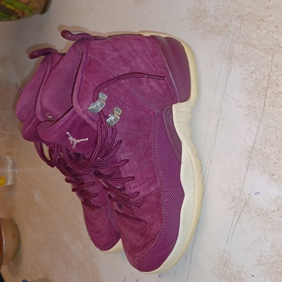 Jordan 12s - Picture 2 of 8